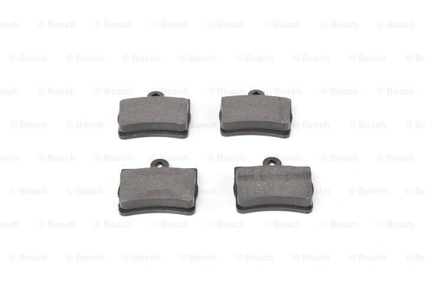 Задні гальмівні колодки Bosch 0986494017 ціна, від 16.47 USD