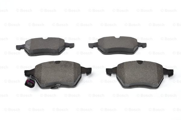 Передні тормозні колодки 0986494018 Bosch