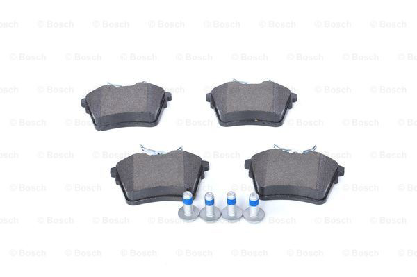 Задні гальмівні колодки Bosch 0986494095 ціна, від 26.71 USD