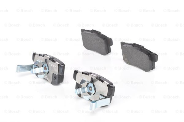 Задні гальмівні колодки Bosch 0986494233 ціна, від 27.35 USD