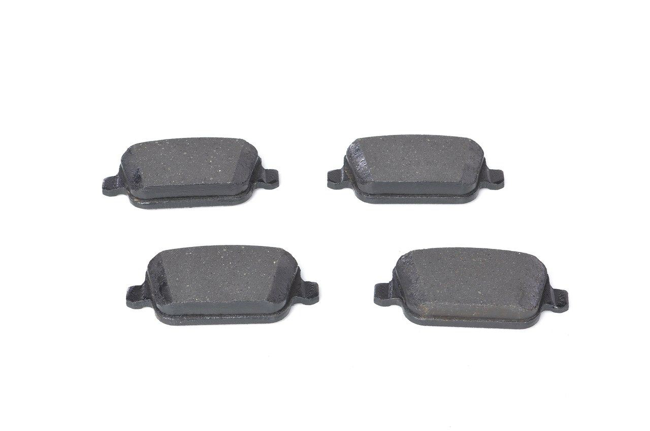 Задні гальмівні колодки Bosch 0986494247 ціна, від 28.00 USD