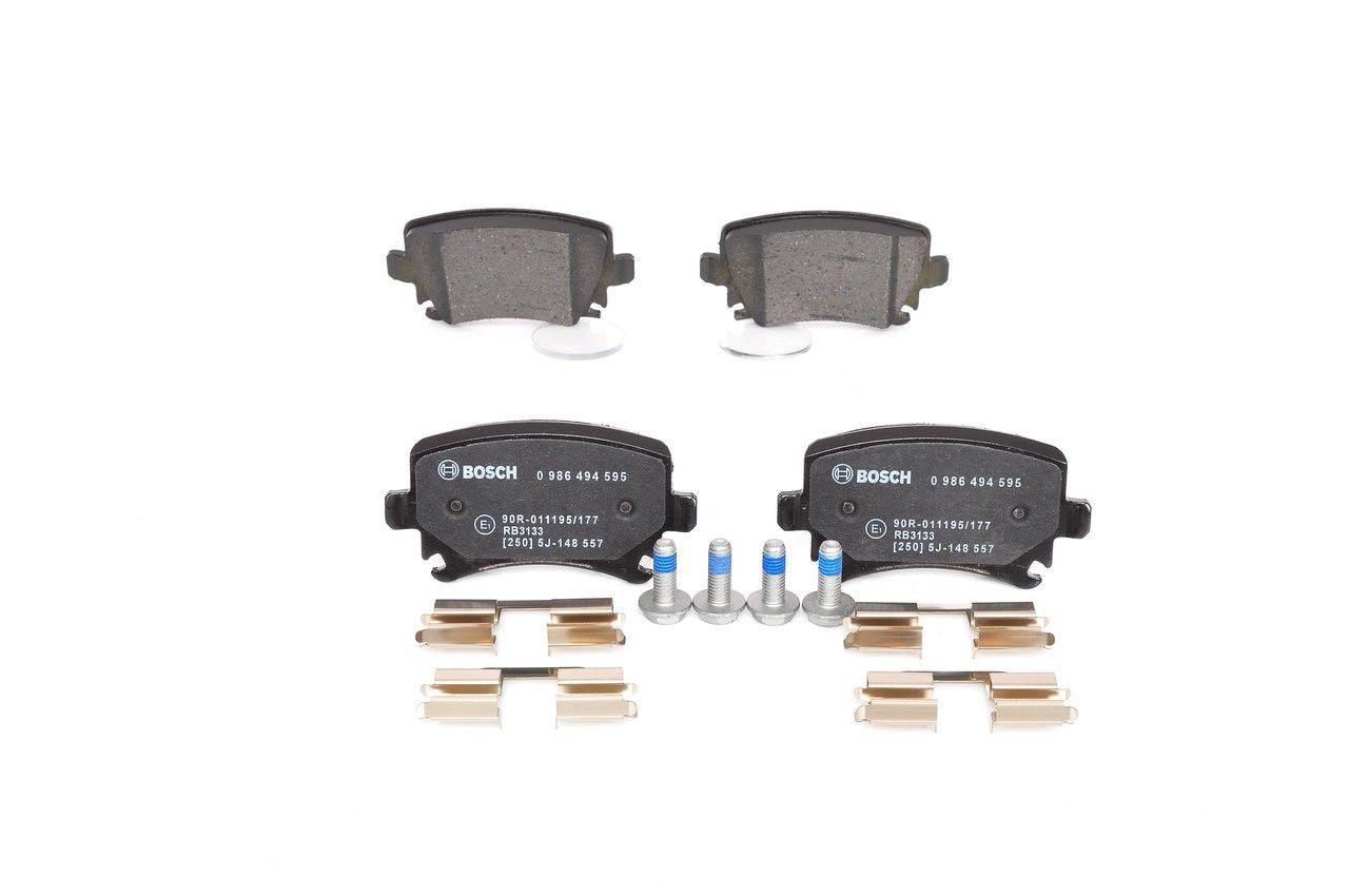 Задні гальмівні колодки Bosch 0986494595 ціна, від 30.80 USD