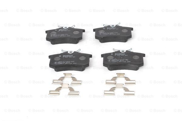 Задні гальмівні колодки Bosch 0986494597 ціна, від 22.89 USD