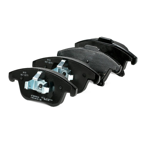 Гальмівні колодки Bosch 0986494837 ціна, від 49.06 USD