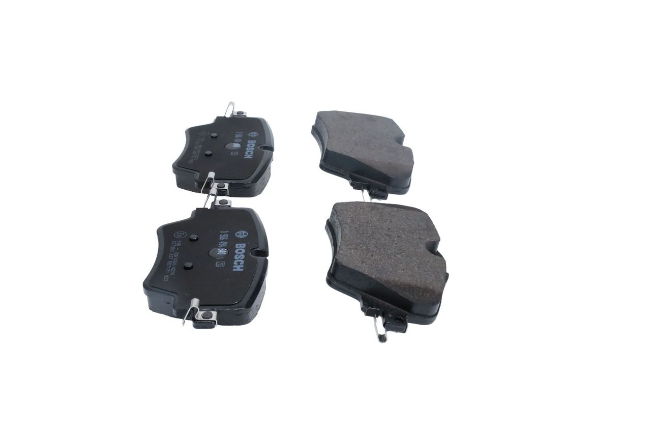 0986494940 Bosch Передні гальмівні колодки