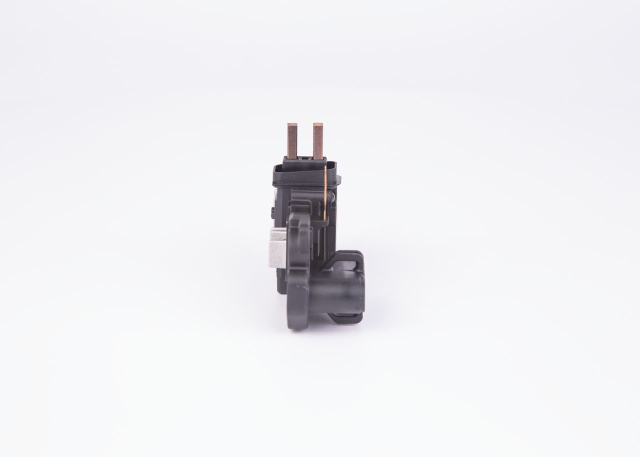 Реле зарядки генератора Bosch 1986AE0100 ціна, від 26.15 USD
