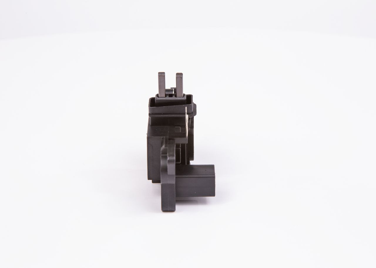Купити 1986AE0131 Bosch Реле регулятор напруги генератора