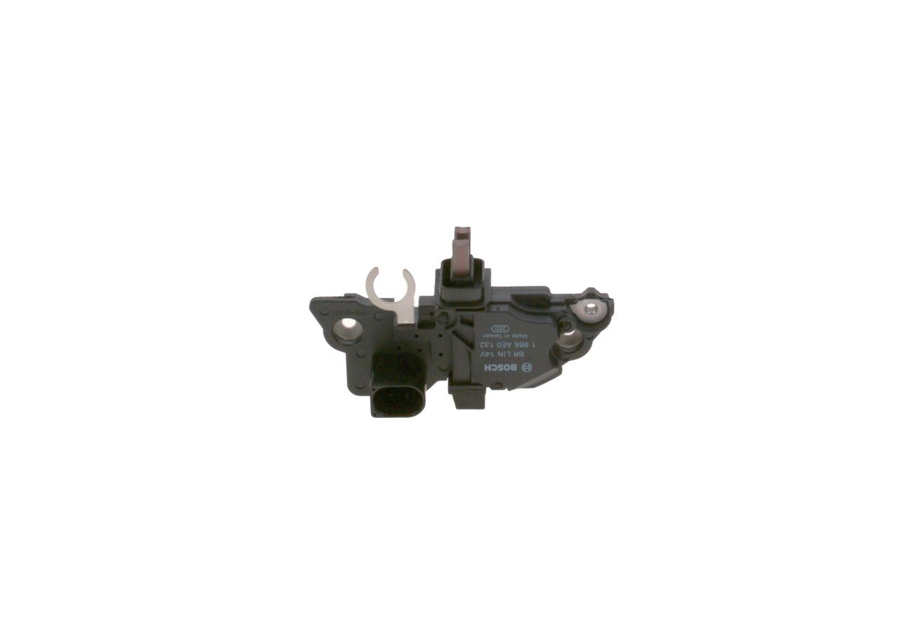 Реле регулятор генератора Bosch 1986AE0132