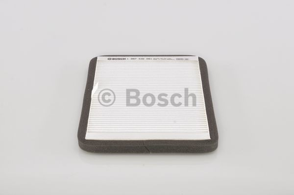 Фільтр повітряний обігрівача Bosch 1987432061 ціна, від 4.95 USD