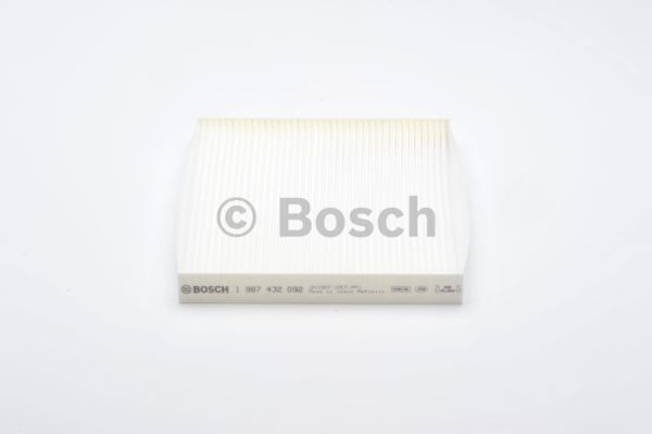 Фільтр повітряний обігрівача Bosch 1987432092 ціна, від 6.24 USD