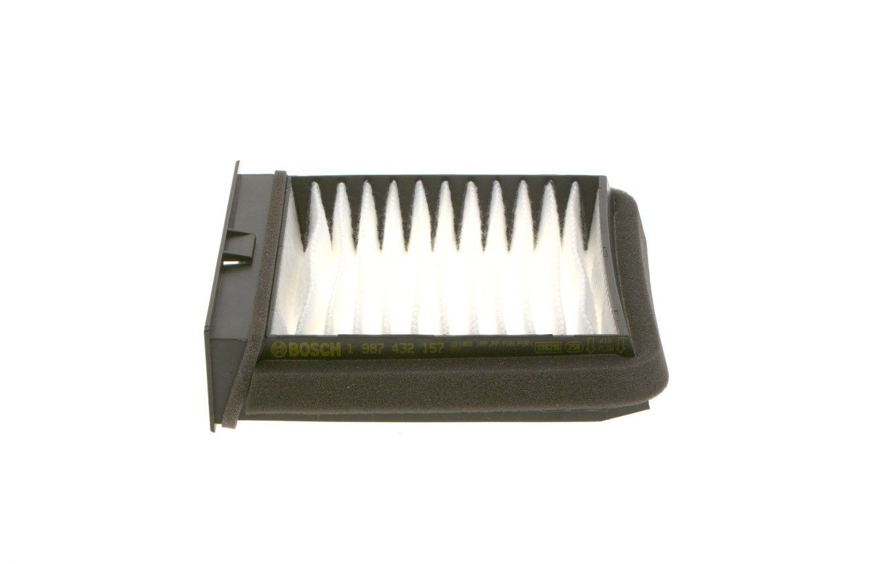 Фільтр повітряний обігрівача Bosch 1987432157 ціна, від 7.60 USD
