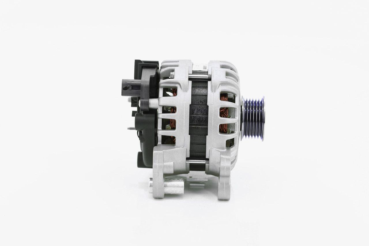 Генератор автомобільний Bosch F000BL06C0