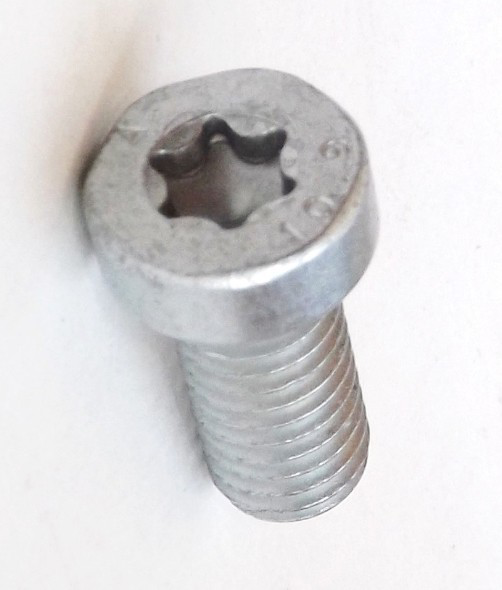 Болт шестерні ПНВТ Bosch F01M100684