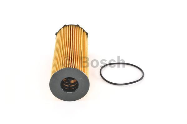 Масляний фільтр двигуна Bosch F026407126 ціна, від 10.55 USD