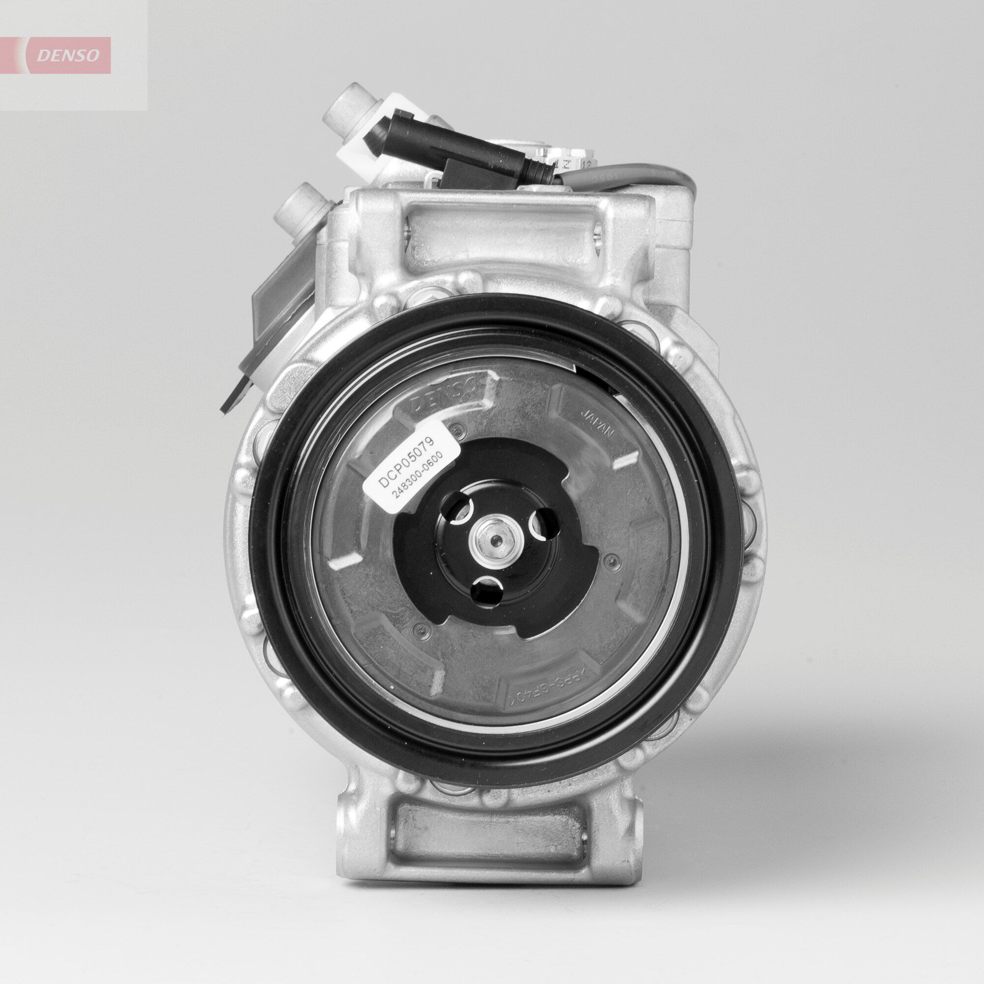 Компресор кондиціонера DCP05079 Denso