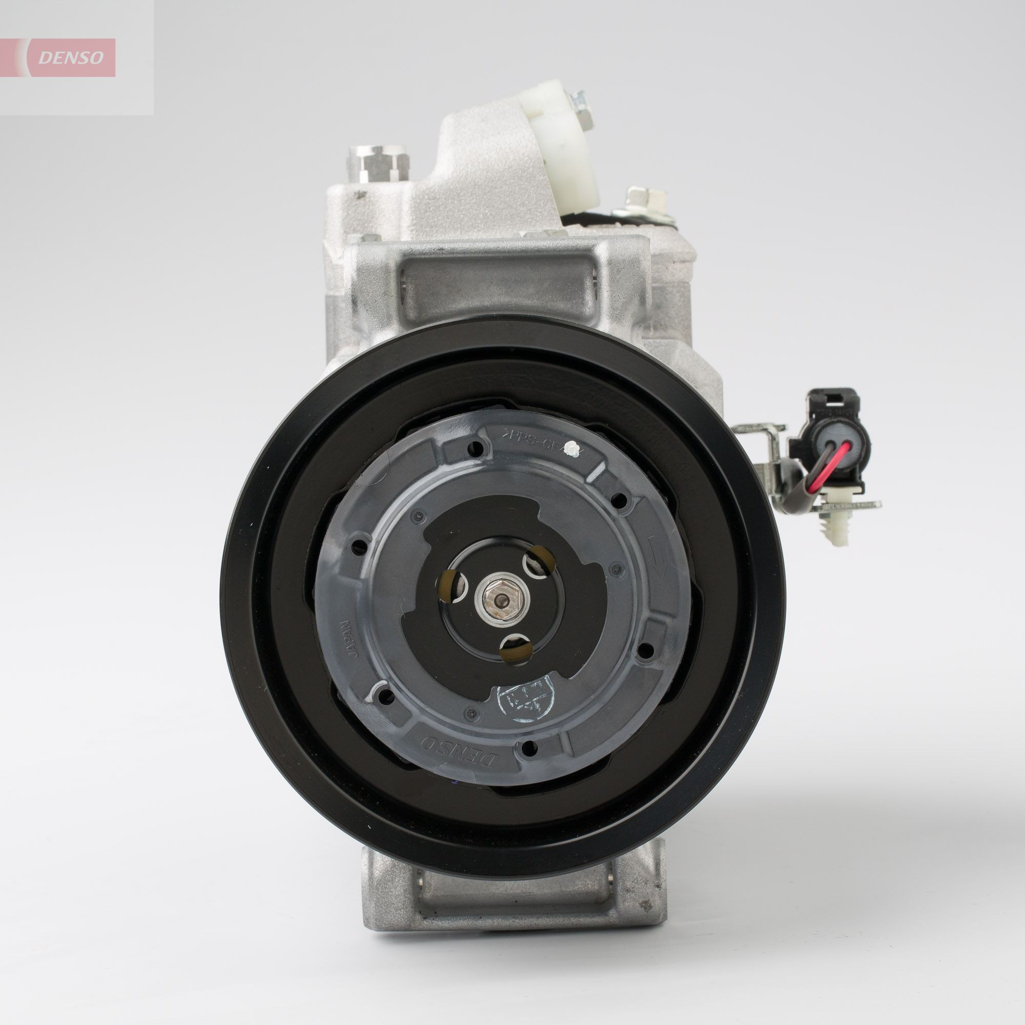 Компресор кондиціонера DCP11012 Denso