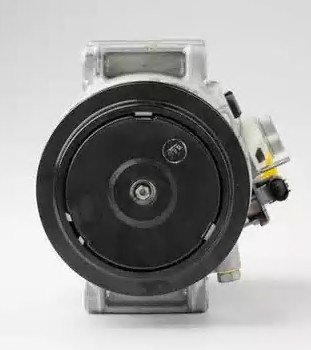Компресор кондиціонера DCP17070 Denso