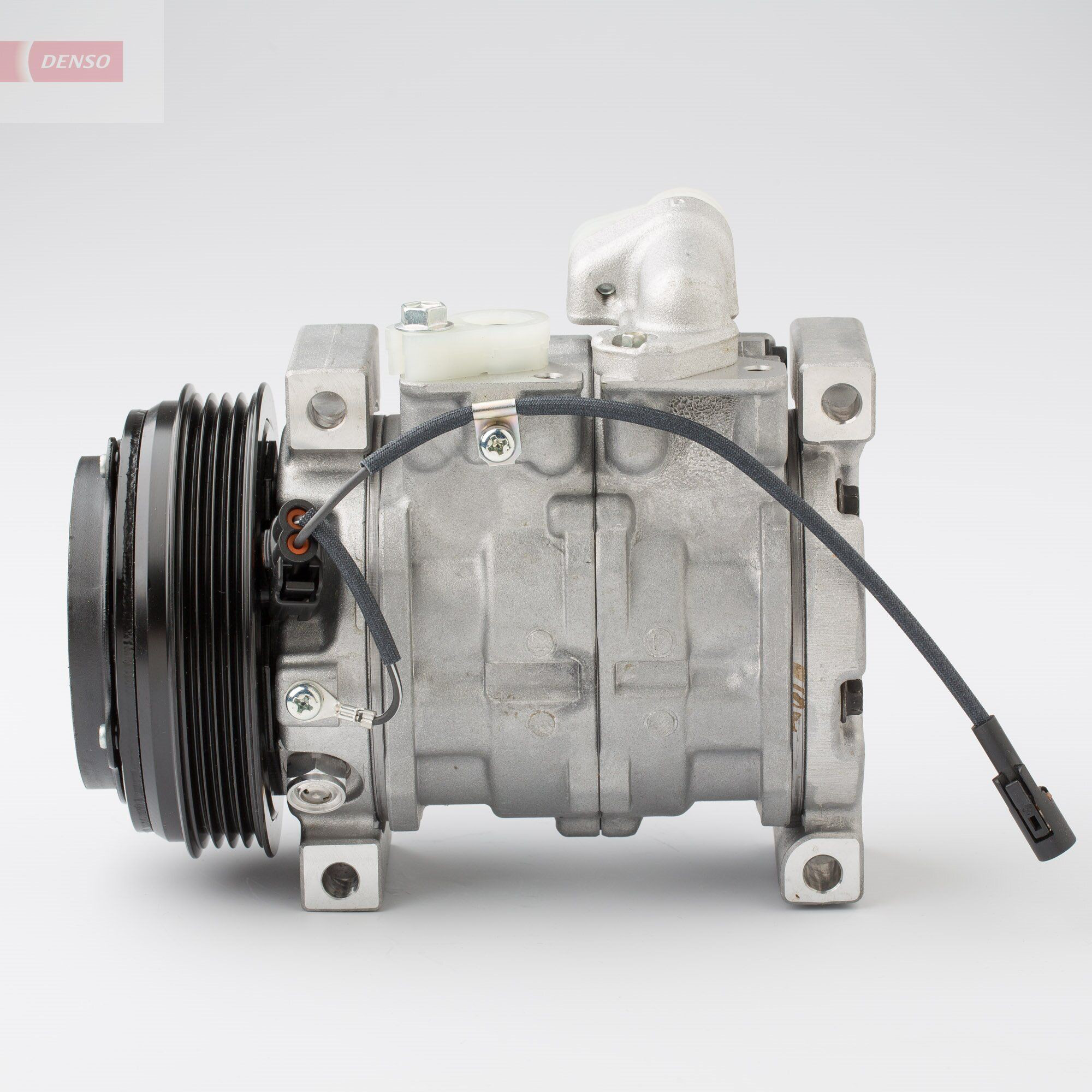 Насос кондиціонера Denso DCP47004