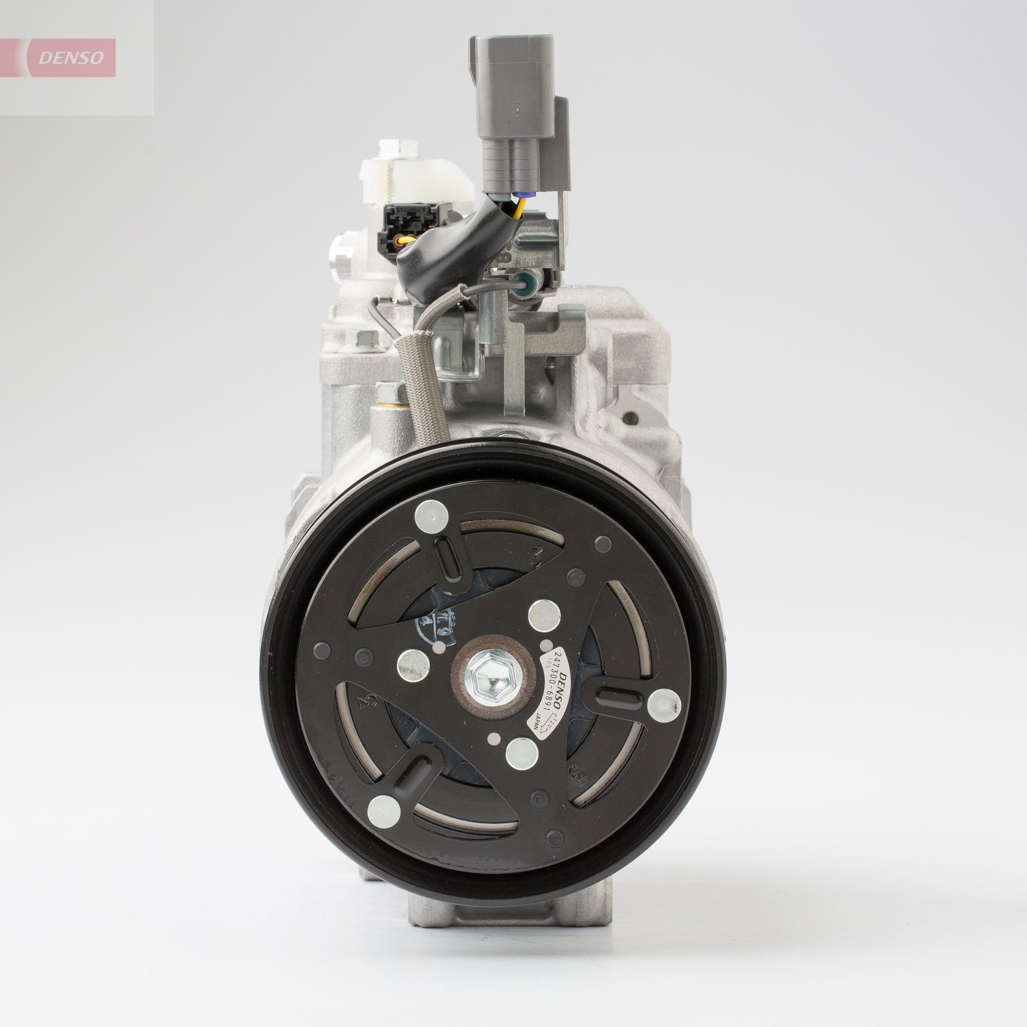 Насос кондиціонера Denso DCP50126
