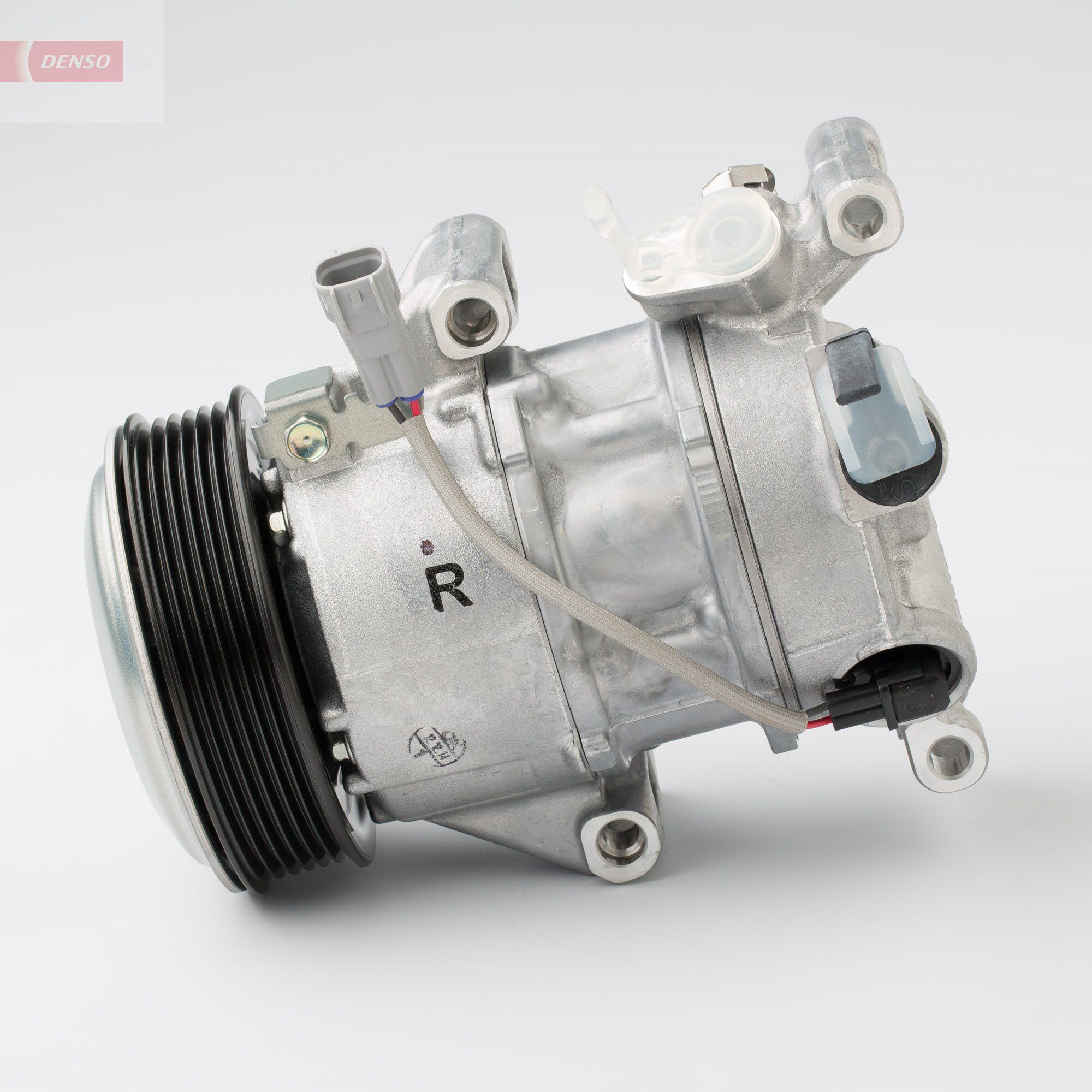 Насос кондиціонера Denso DCP50309