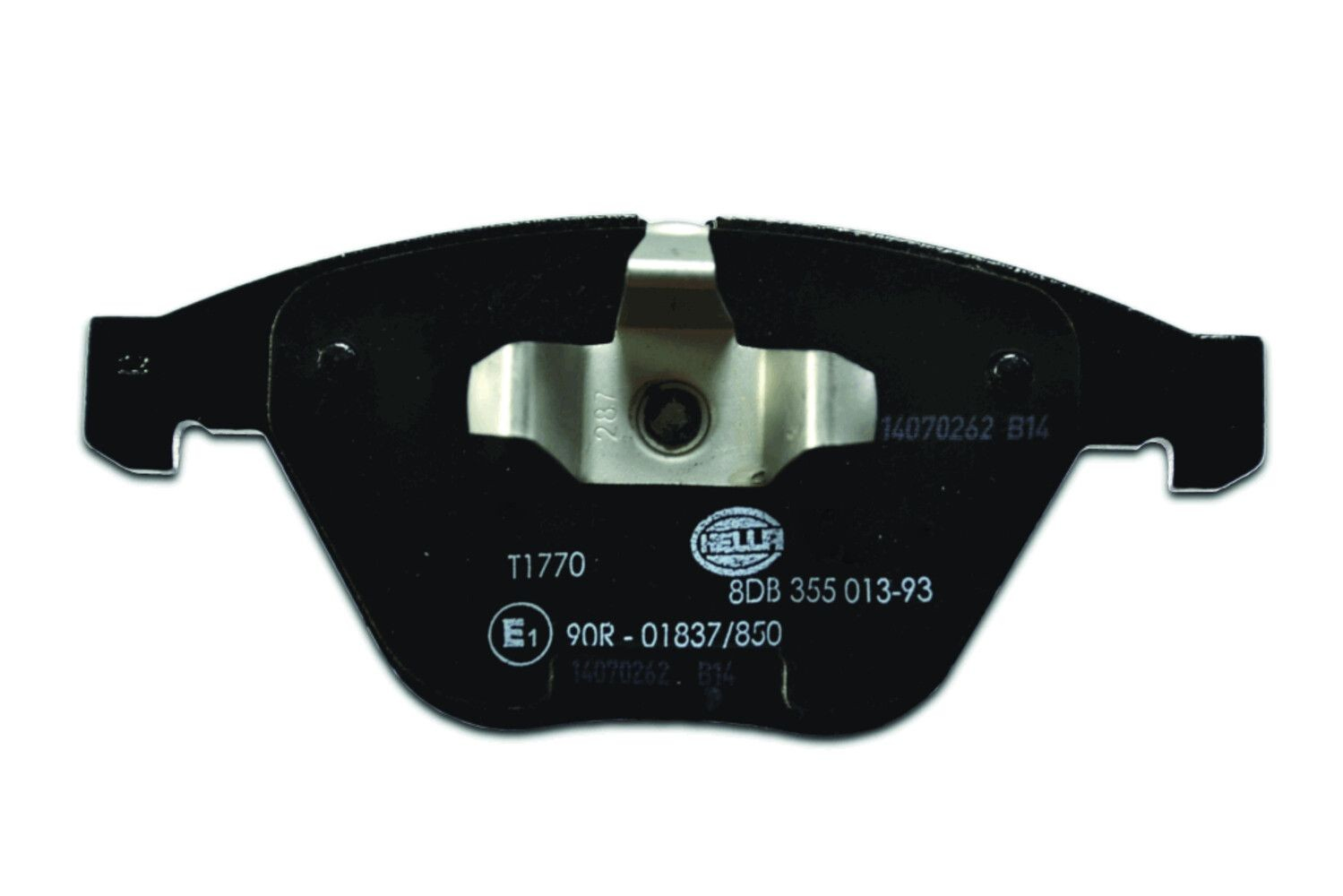 8DB355013931 HELLA Передні гальмівні колодки