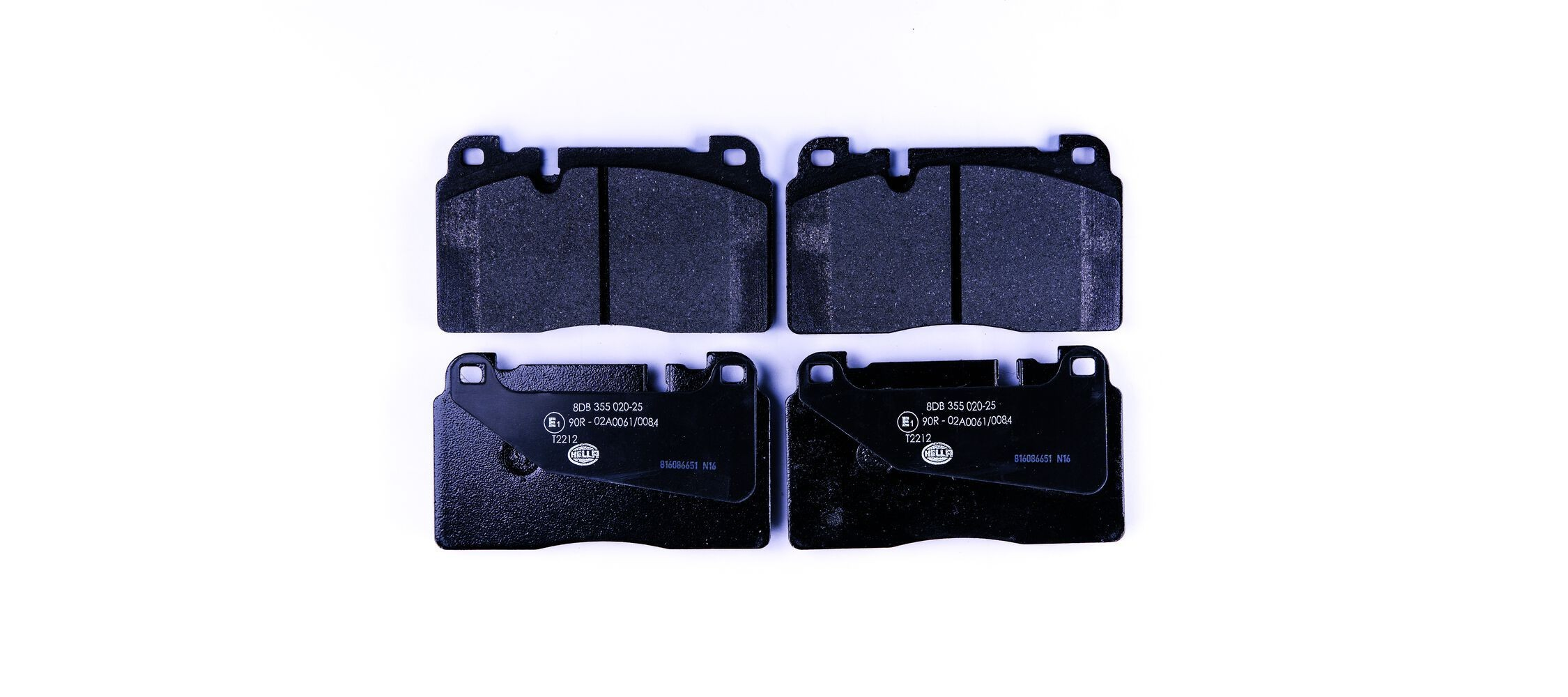 Передні тормозні колодки 8DB355020251 HELLA
