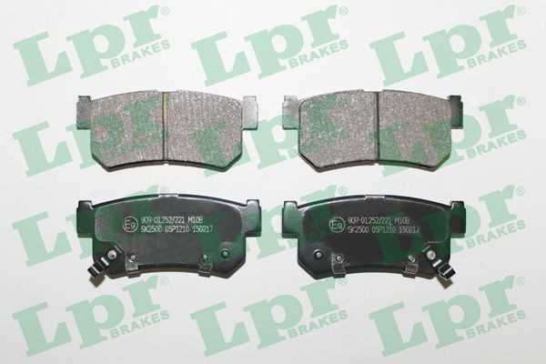 Задні гальмівні колодки LPR 05P1210 ціна, від 17.73 USD