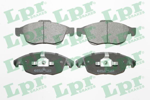 Гальмівні колодки LPR 05P1351 ціна, від 24.87 USD