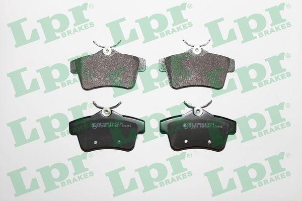 Задні гальмівні колодки LPR 05P1567 ціна, від 21.19 USD