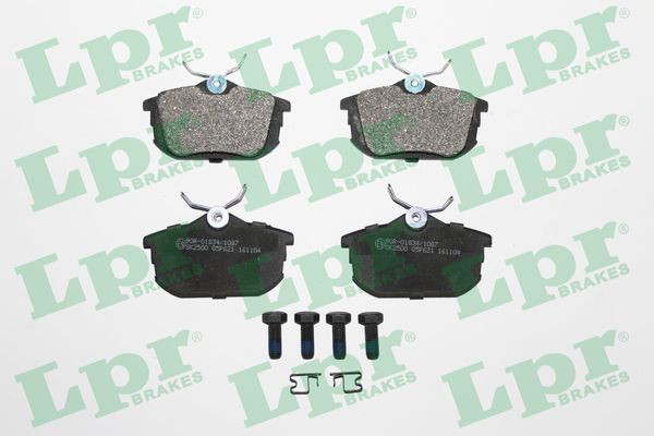 Задні гальмівні колодки LPR 05P621 ціна, від 14.58 USD