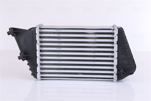 Радіатор інтеркулера Nissens 96700