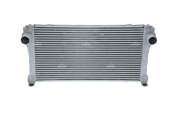 Охолоджувач наддувочного повітря на Toyota Auris JPP E15