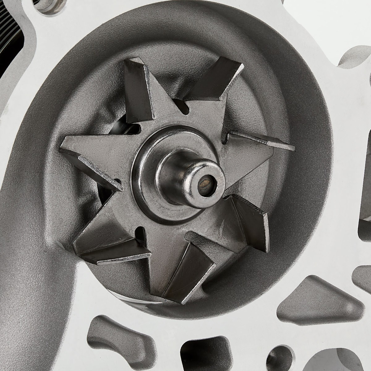 Помпа охолодження SKF VKPC91858 ціна, від 92.78 USD