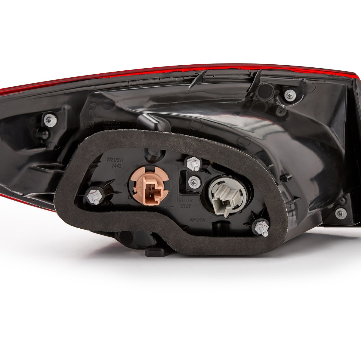 FP4424F6T TYC Задній правий зовнішній ліхтар