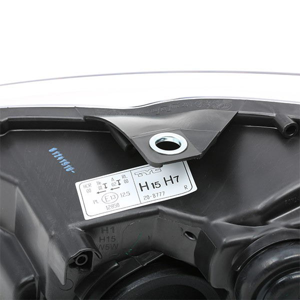 Фара правая TYC 2011777052 ціна, від 125.85 USD