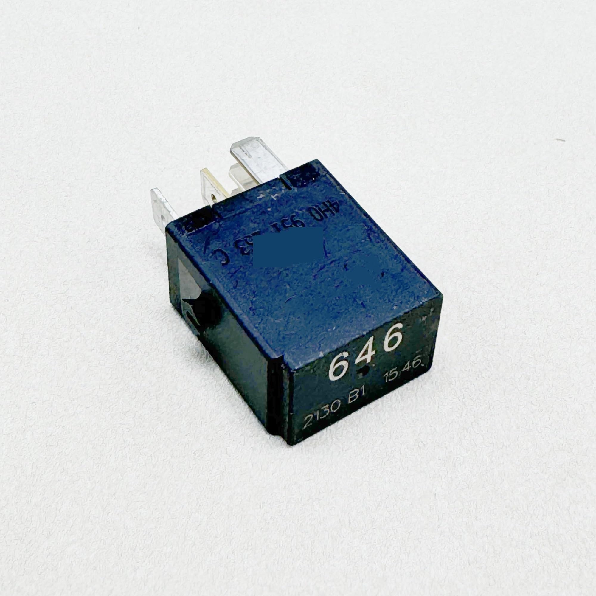 Реле електробензонасосу VAG 4H0951253 ціна, від 2.59 USD