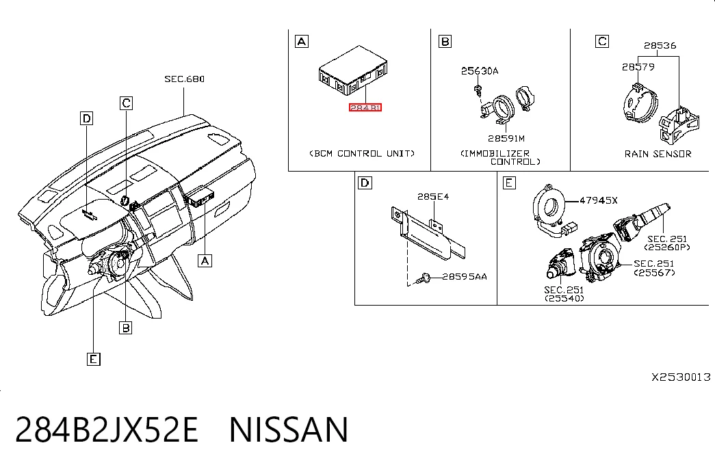 Блок комфорту на Nissan Tiida  C11X