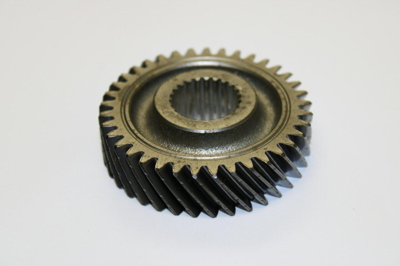 02T311361AC VAG Шестерня 5-й передачі, ведена
