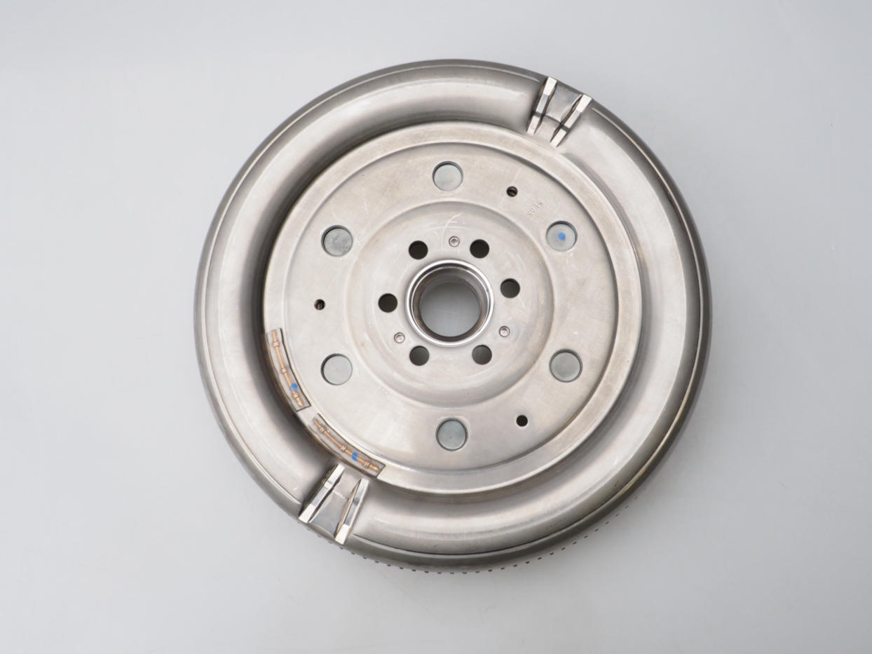 Маховик двигуна VAG 03C105266L ціна, від 352.15 USD