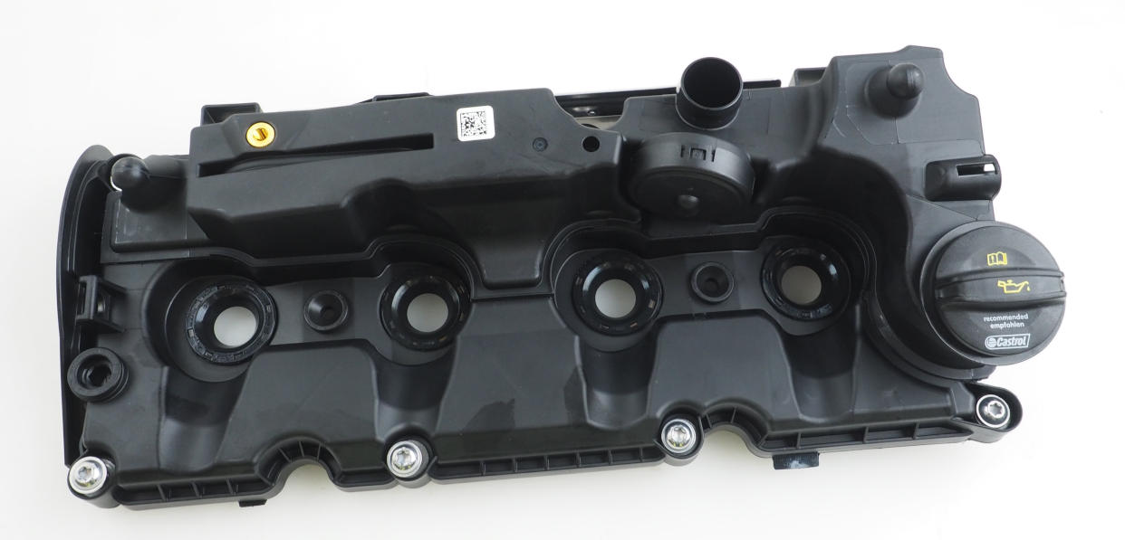 03L103469AD VAG Кришка двигуна