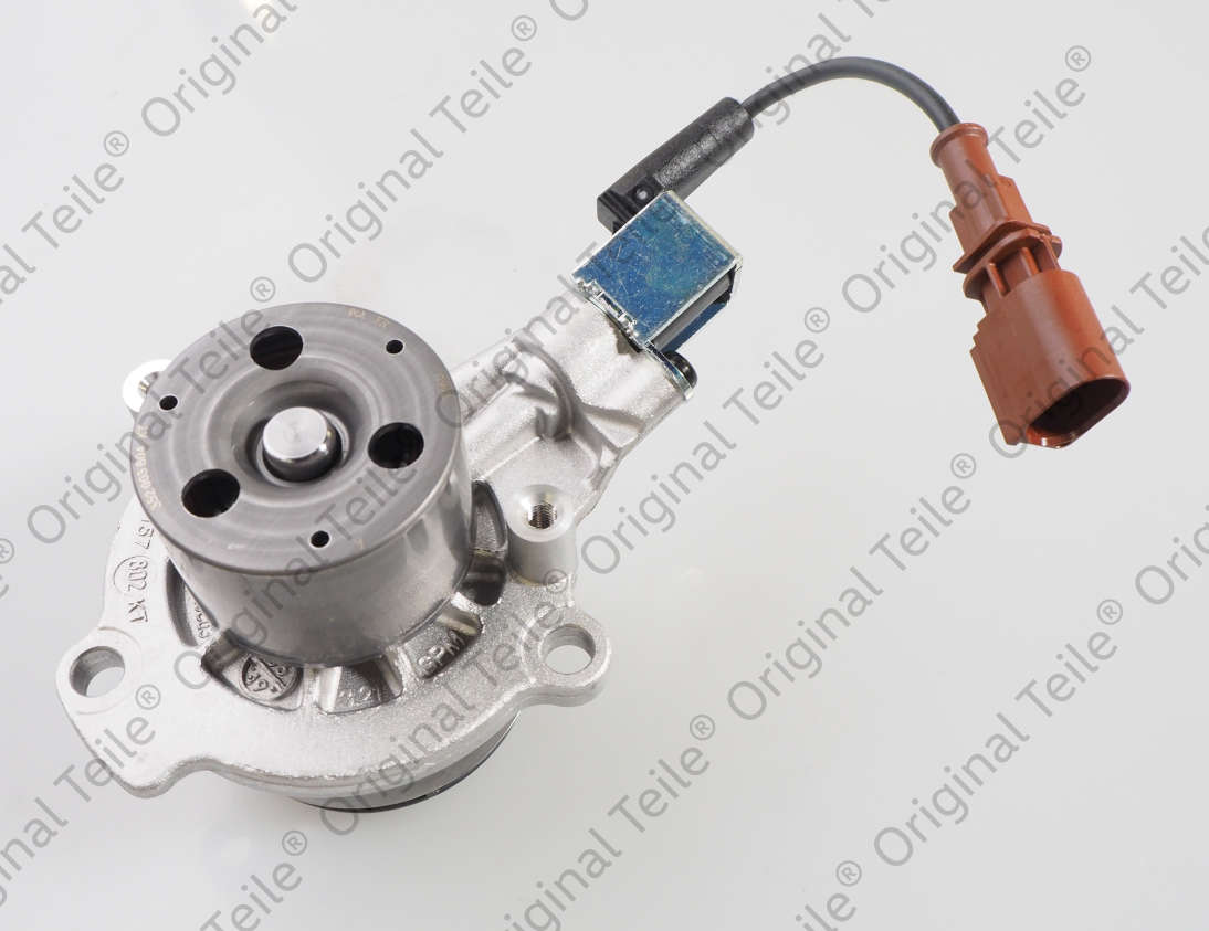 04L121011P VAG Насос охолодження