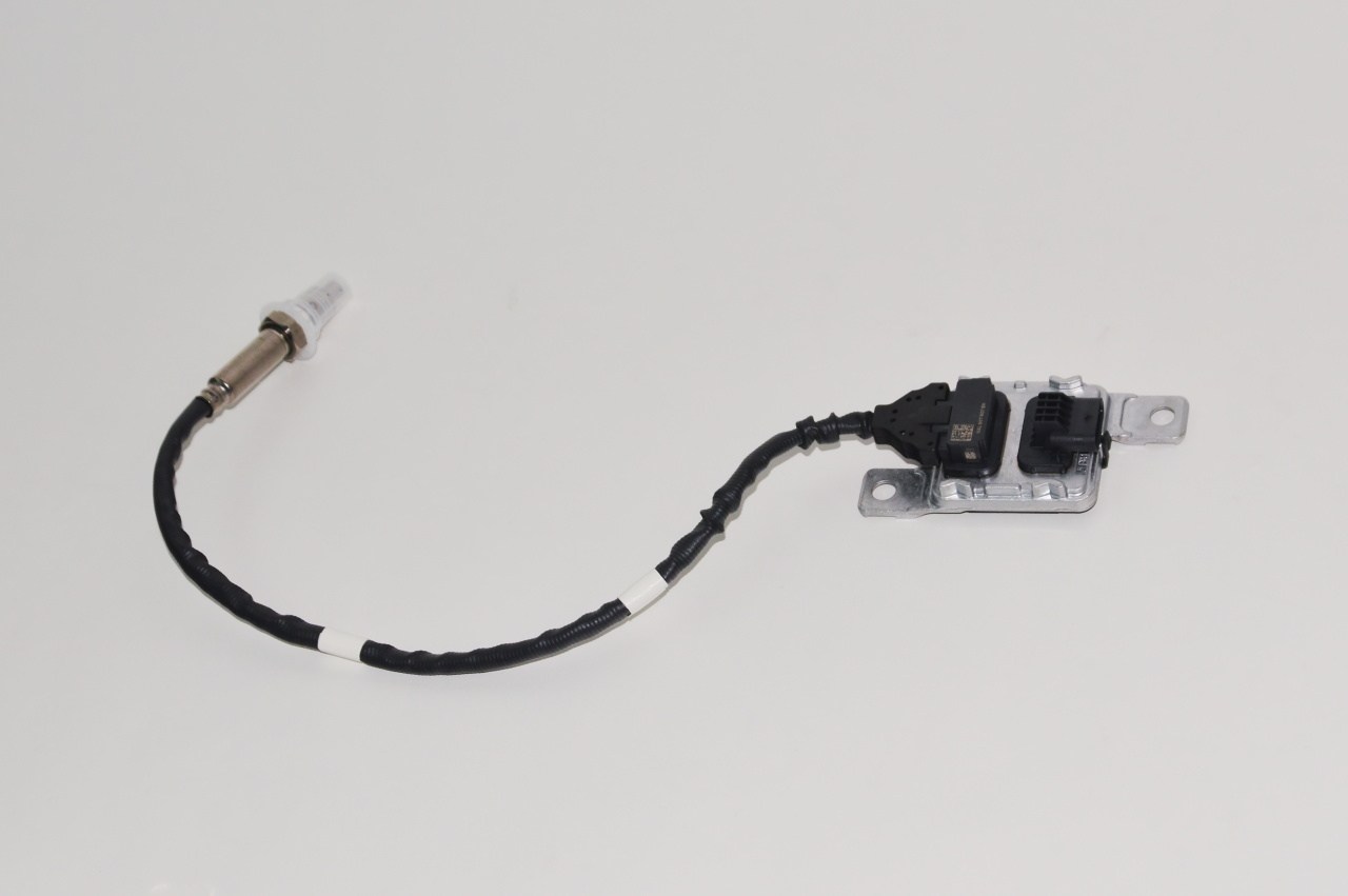 Датчик оксидів азоту NOX VAG 04L907807EH ціна, від 405.47 USD
