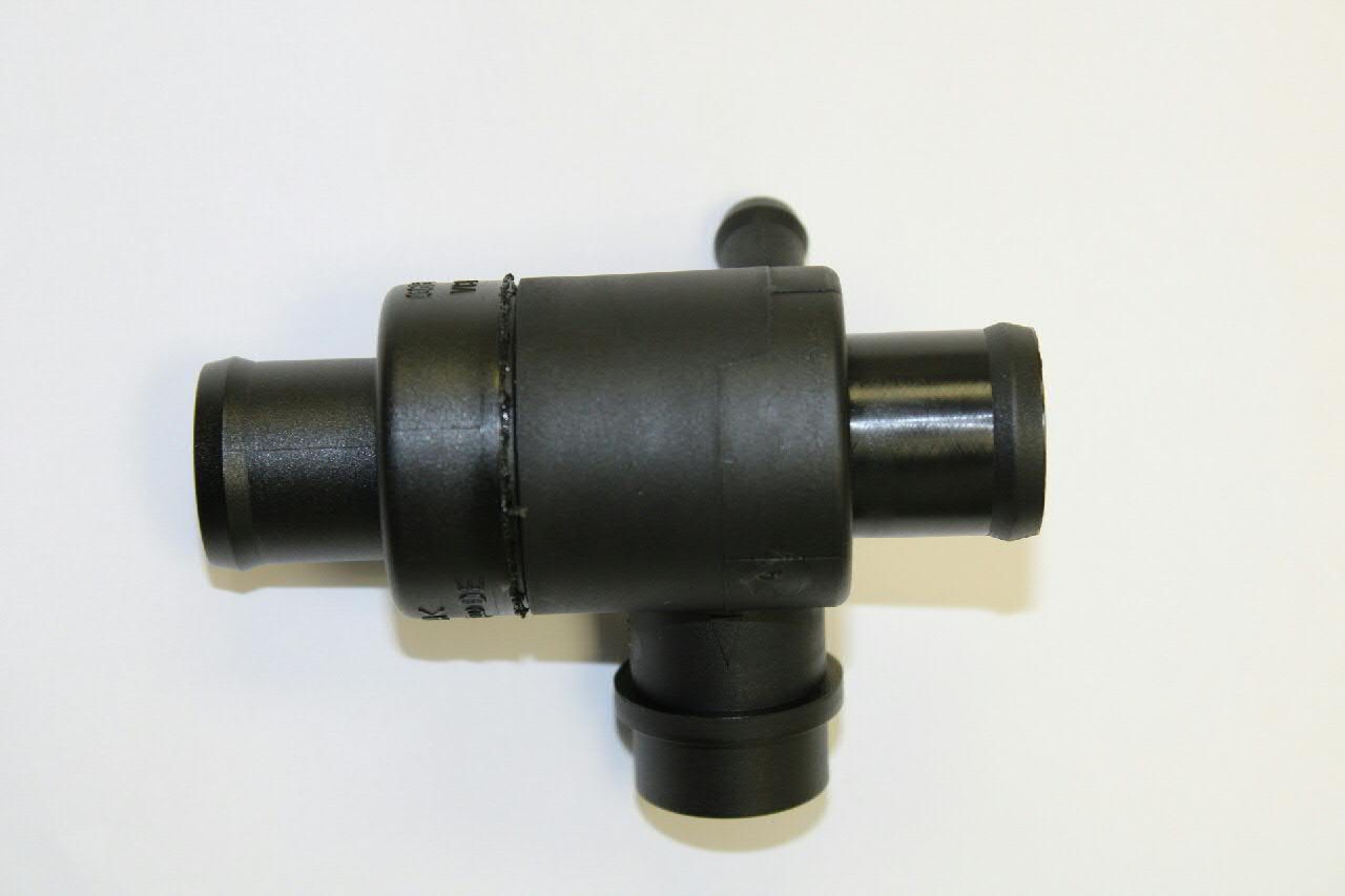 Клапан вентиляції картерних газів 06B103235G VAG