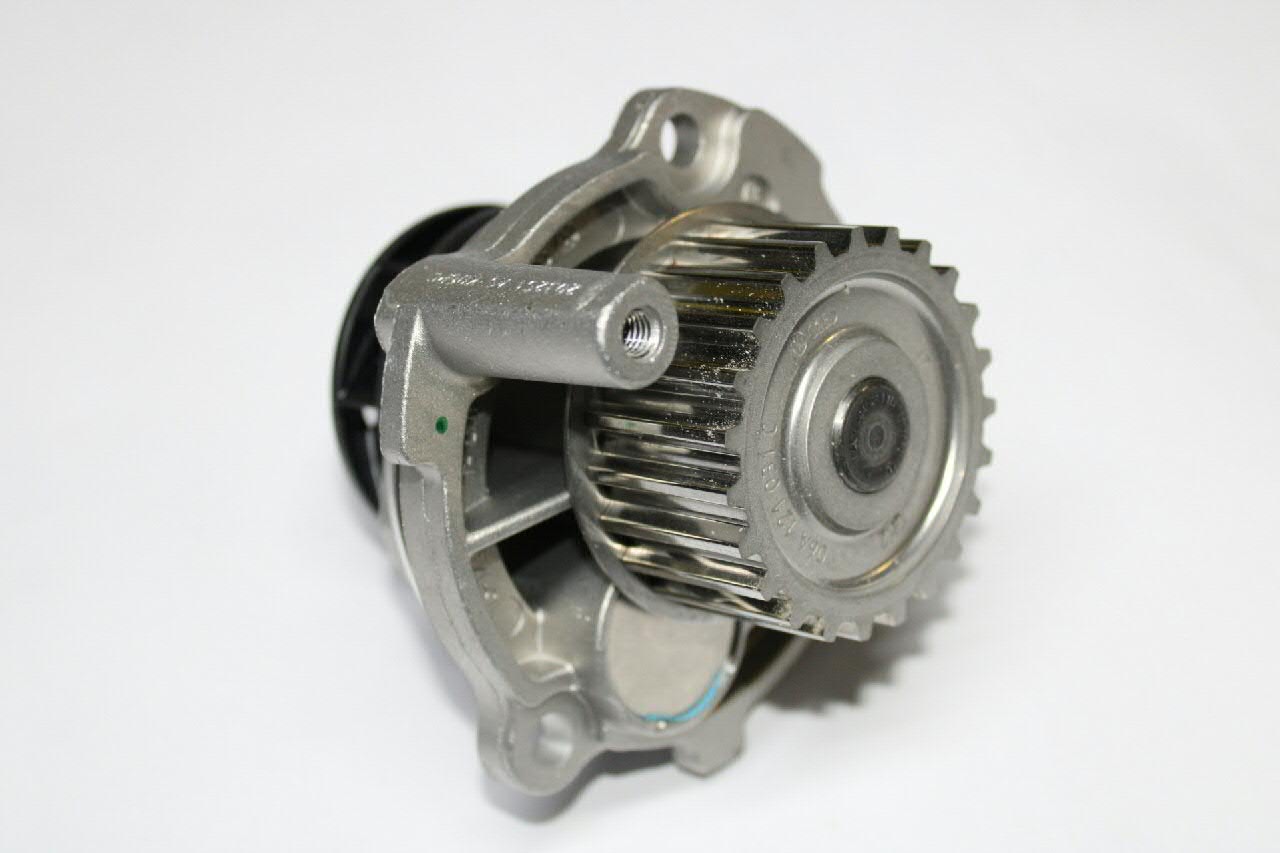 Помпа охолодження VAG 06B121011Q ціна, від 63.22 USD