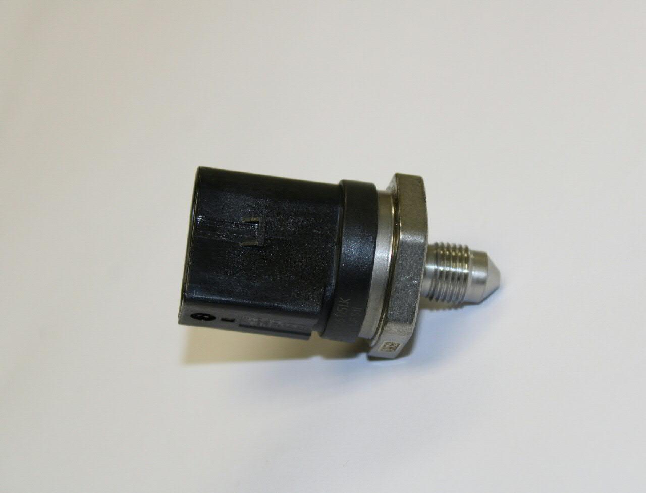 Датчик тиску палива VAG 06H906051K ціна, від 10.44 USD