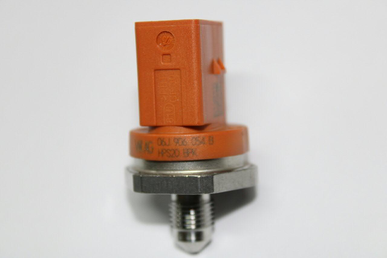 Датчик тиску палива VAG 06J906054B ціна, від 32.30 USD