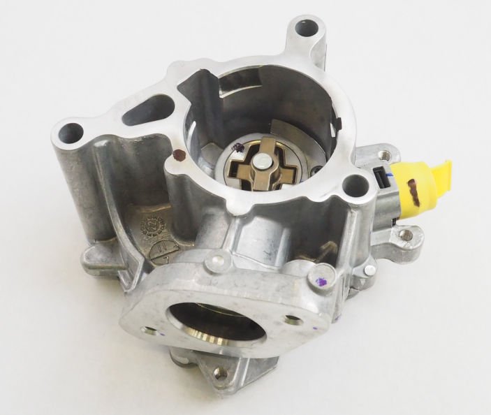 06K145100CB VAG Насос вакуумний