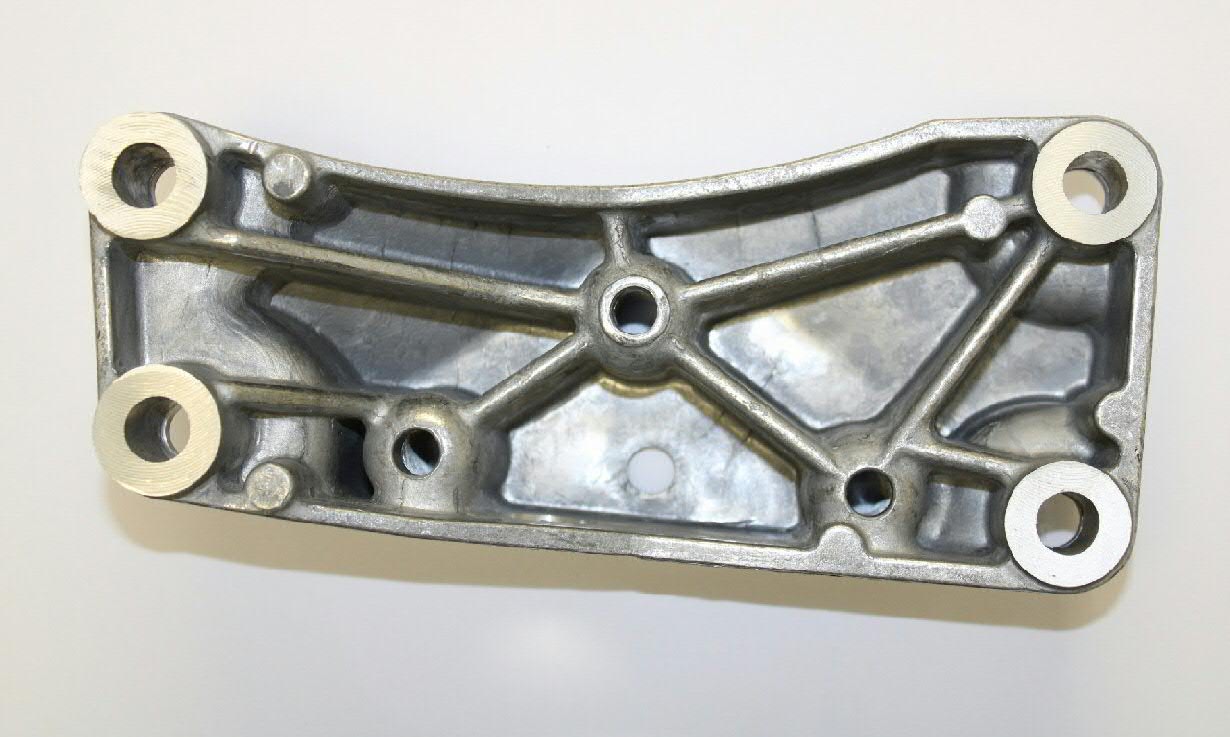 Кронштейн подушки (опори) двигуна, лівої VAG 1K0199117AM ціна, від 5.62 USD
