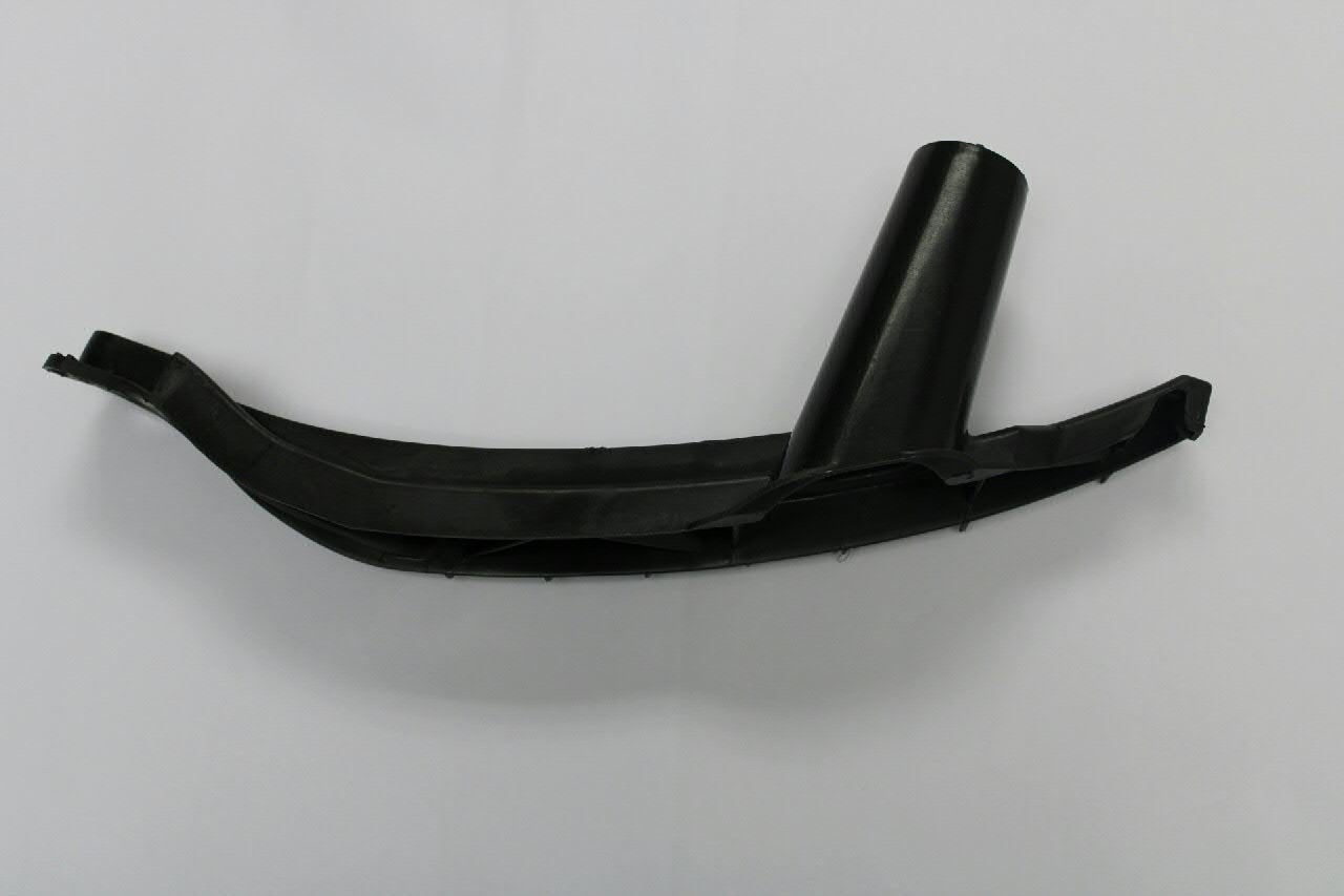 Праве кріплення переднього бампера VAG 1K0807890B ціна, від 12.50 USD