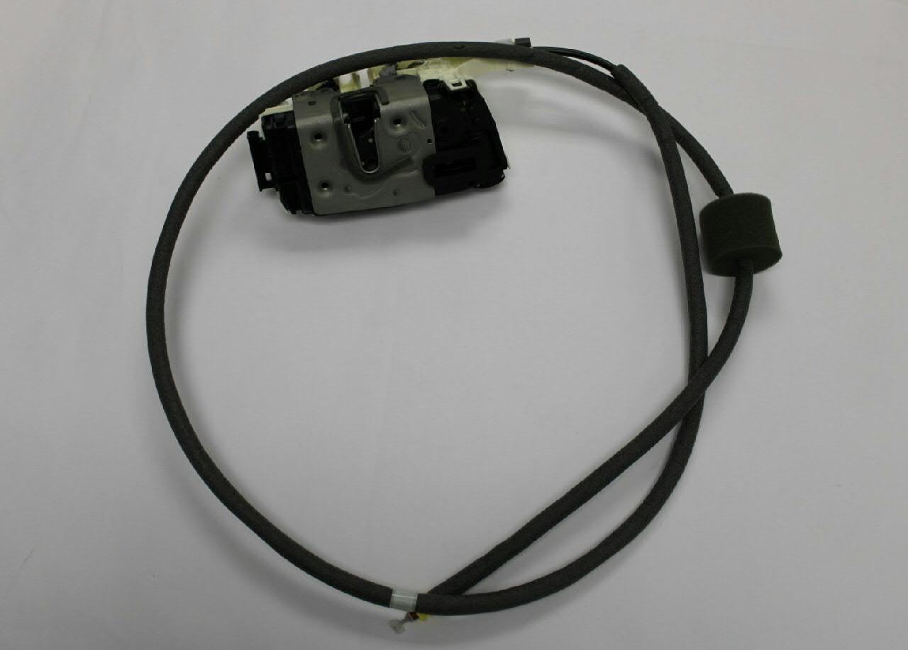 Замок задньої двері, лівої VAG 2E1843013H ціна, від 61.11 USD